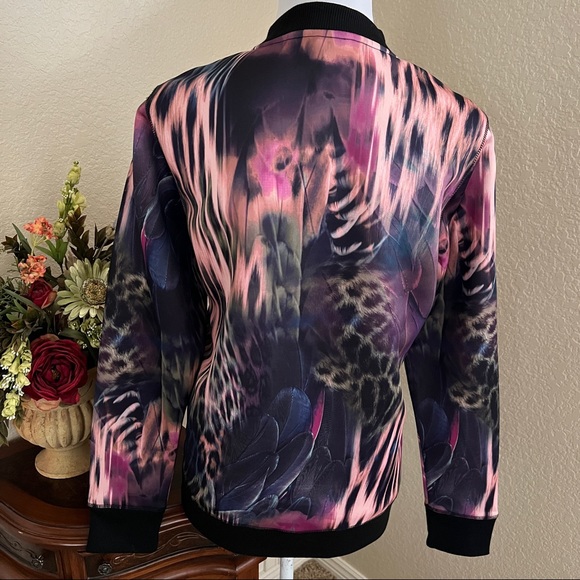 Bebe Tropical Print Stretch Bomber Jacket - Picture 4 of 16